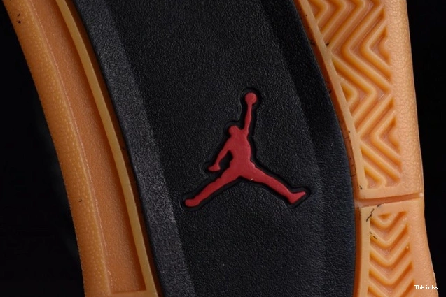 Reps TBK Laser 4 Black Retro Jordan CI1184-001 Air 0821
